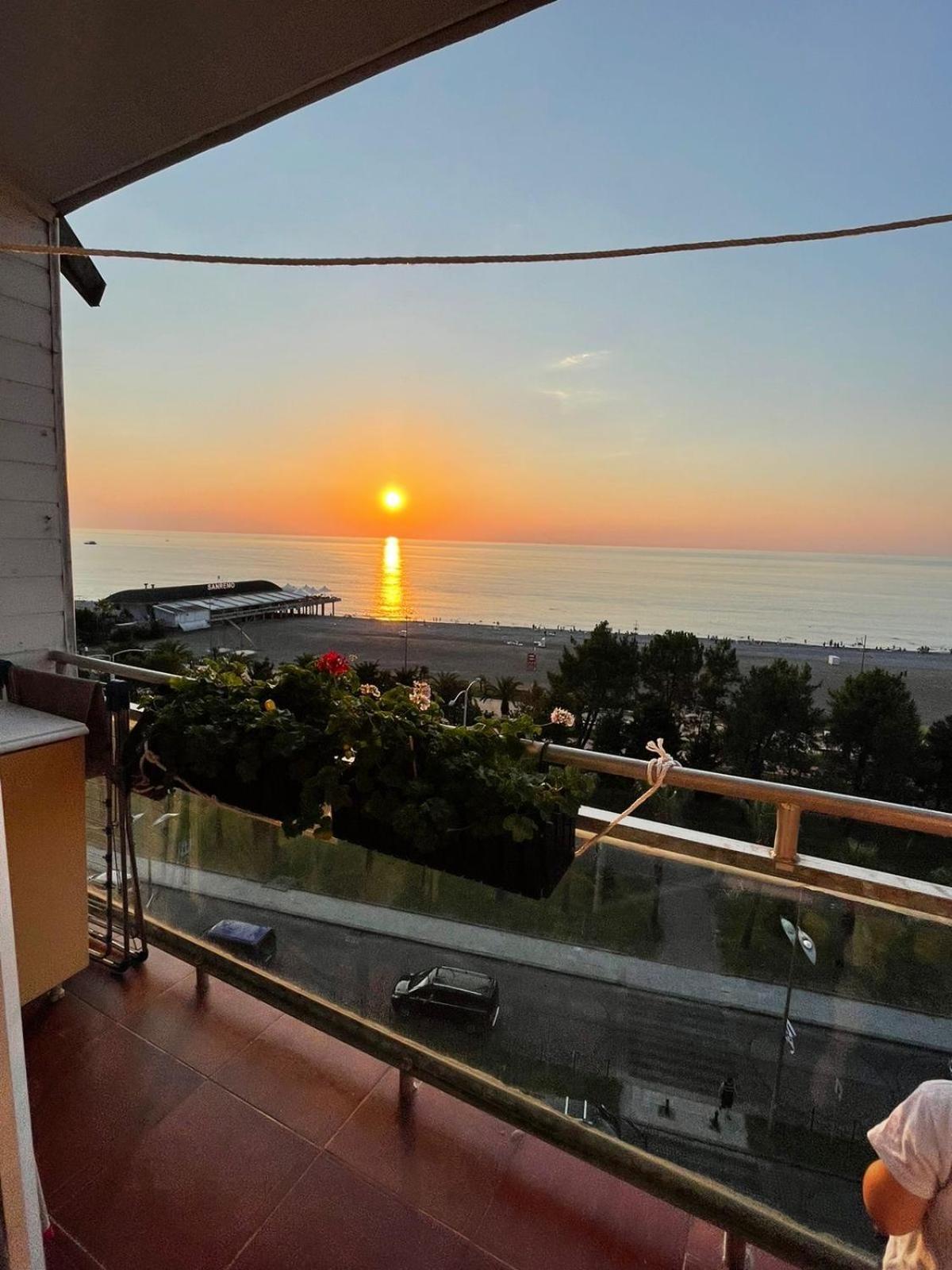 באטומי Apartment Irma Rustaveli 57 מראה חיצוני תמונה
